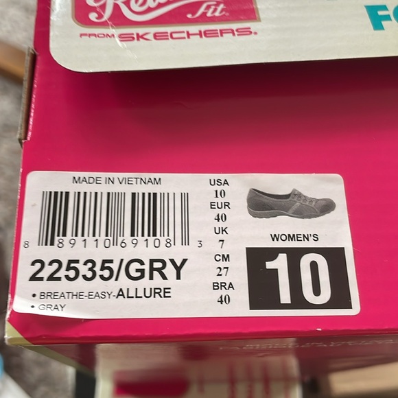 Shoes - Picture 5 of 5